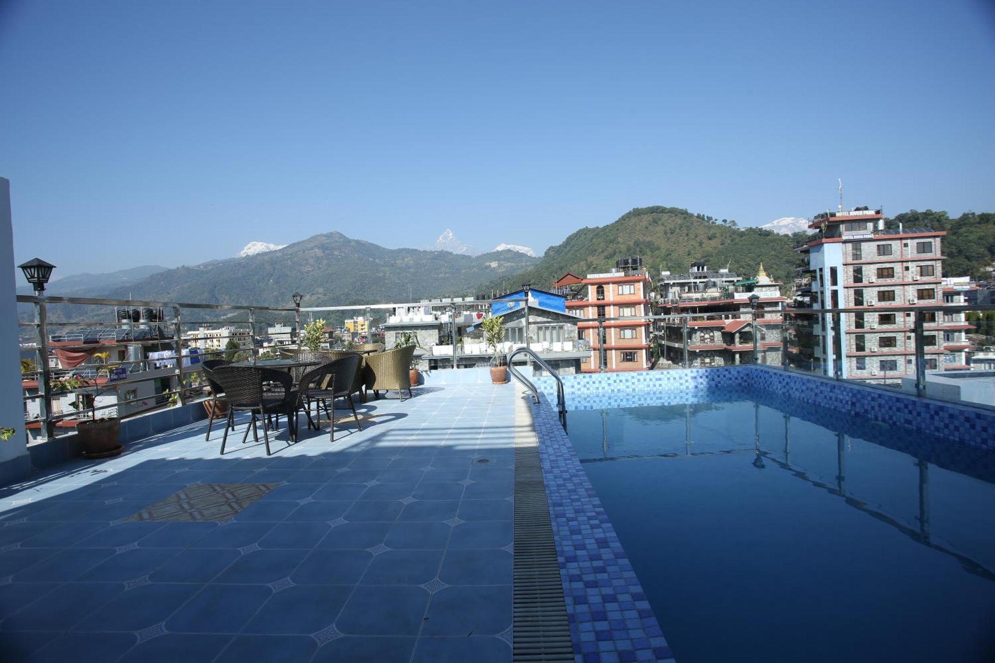 Hotel Eco Tree Pokhara Extérieur photo